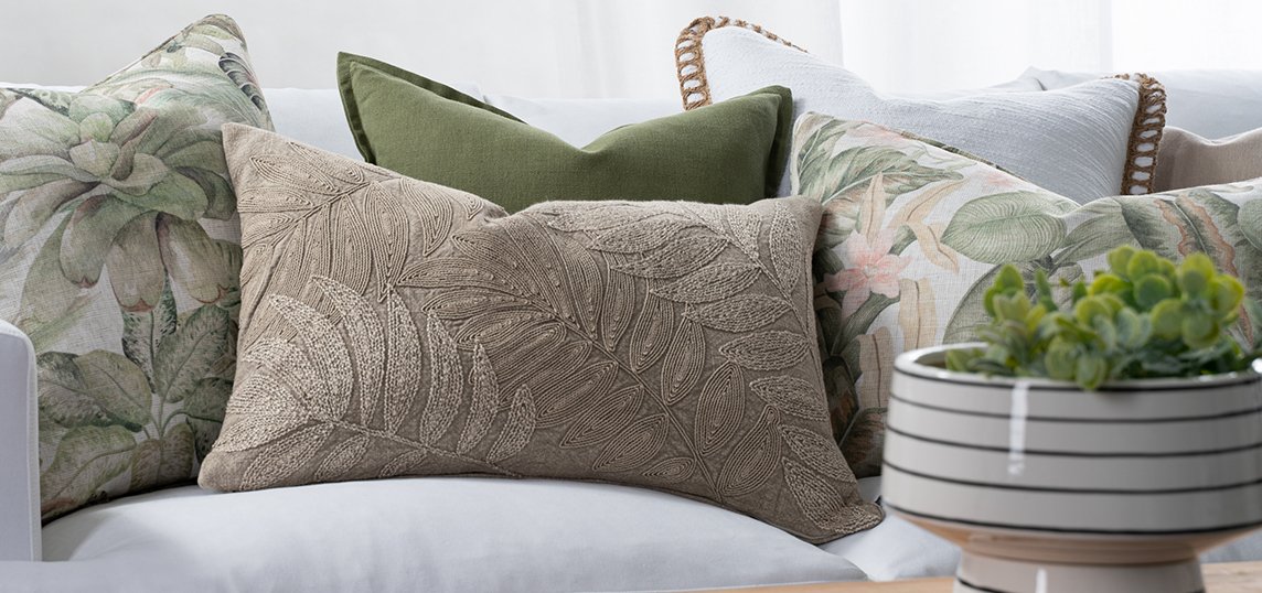 Maison pillows 2024